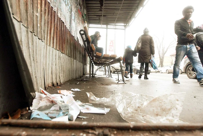 1. Mizeria de pe străzi ne indispune în drumul spre serviciu. Indispoziţia ne scade performanţele la muncăfoto: Dorin Constanda