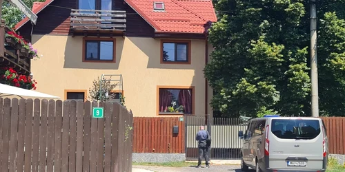 Perchezitii DNA la vila din Sinaia a lui Ion Rădoi