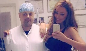 Bianca Drăgușanu (33 de ani), alături de chirurgul ei  jpeg
