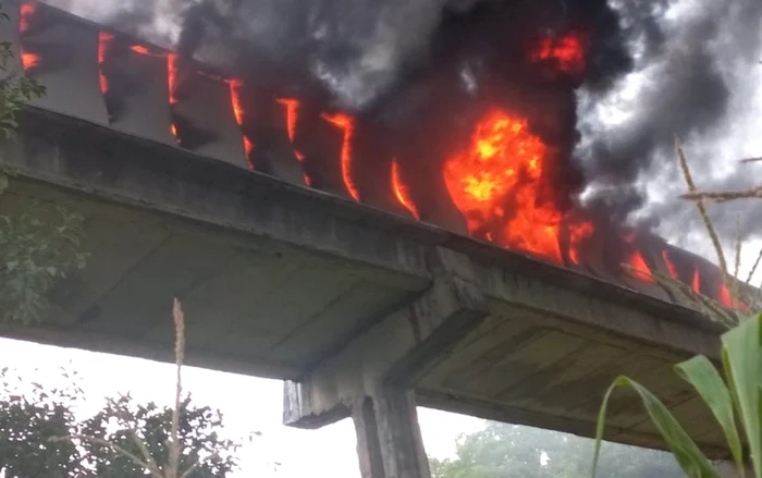 incendiu chiscadaga foto isu hunedoara