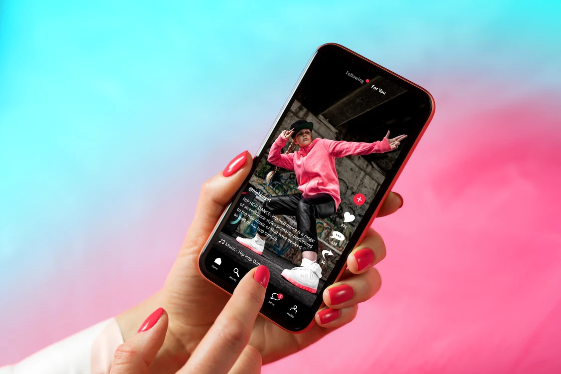 TikTok, noua marotă a tinerei generații / Foto: Shutterstock