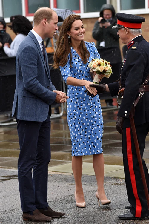 William și Kate au stat de vorbă cu veterAnul care a luat o trântă chiar în fața lor