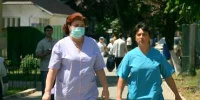 Sibiu: Două tinere suspecte că ar fi infestate cu virusul gripei porcine