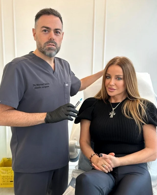 Tania Budi a trecut pragul medicului estetician Iancu Morad, la început de an foto: Yolo Media 