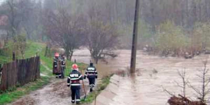 Judeţ cu judeţ: Primăriei Roman vor începe lucrările de amenajare a unui nou parc pentru copii în cartierul Danubiana.