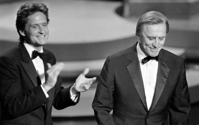 Fiul şi tatăl, doi titani la fel de grandioşi ai Hollywoodului. FOTO Getty Images