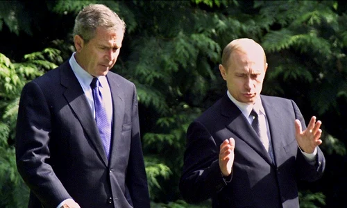 George W Bush Vladimir Putin 2001 FOTO AP
