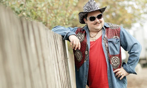 Mihai Bobonete este "Bobiță" în Las Fierbinți jpeg
