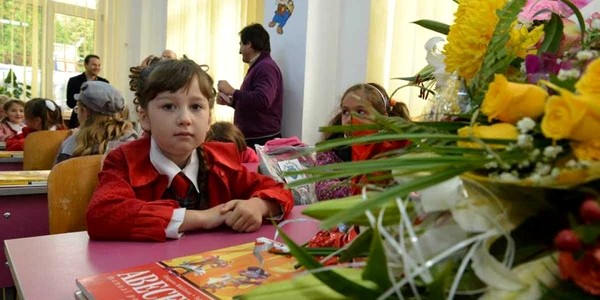 Clopoţelul a sunat la şcolile din Braşov. FOTOAndrei Paul