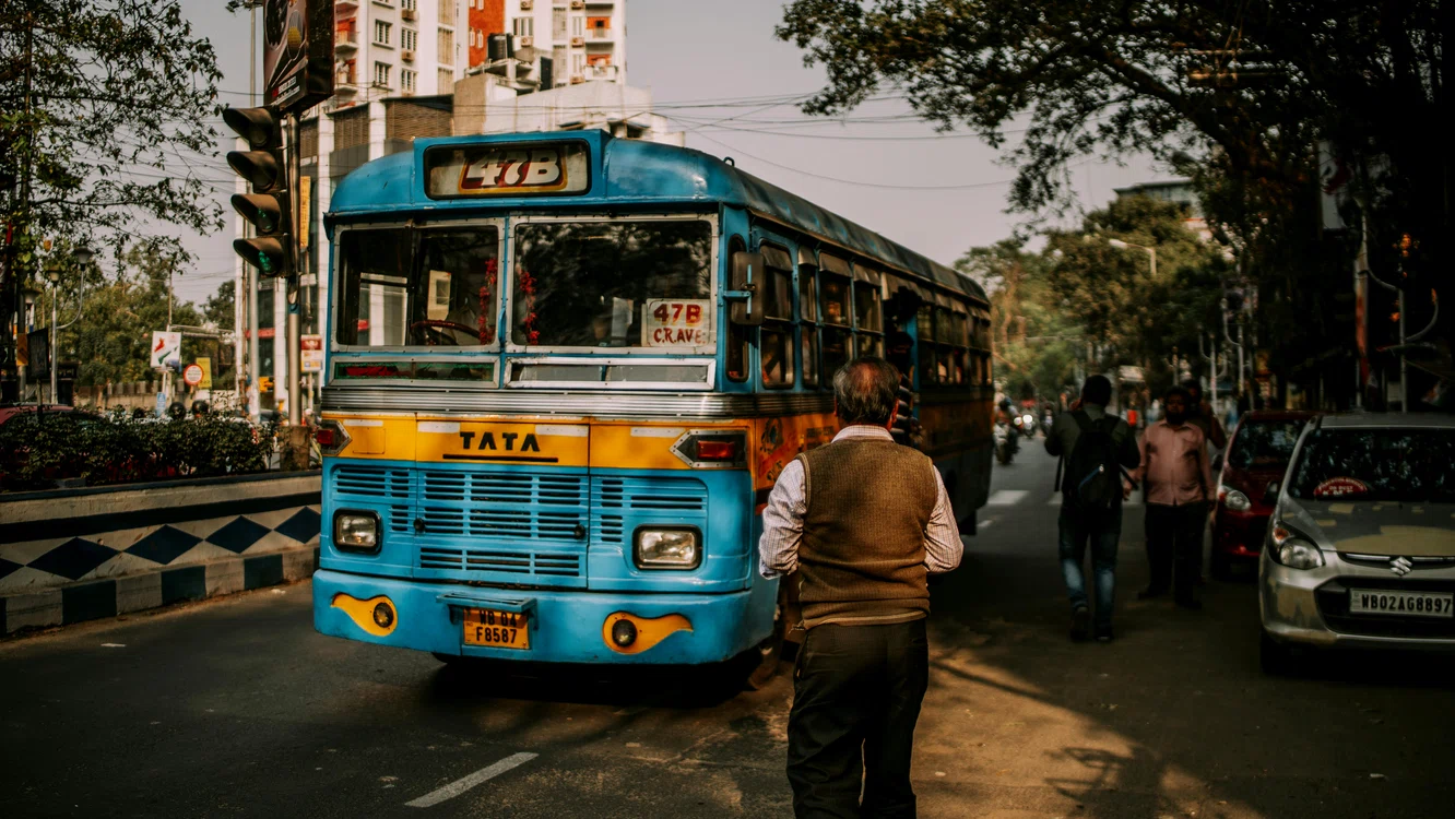 Autobuz TATA Motors FOTO: Pexels