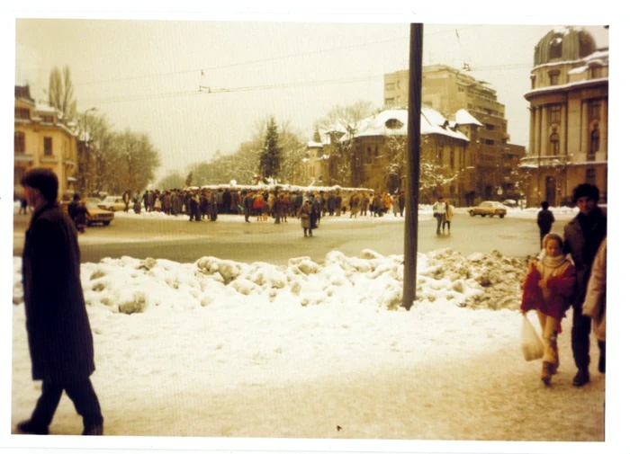 Bucureşti la Revoluţie_foto_Mihail Radu Solcan