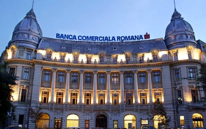 BCR a scos la vânzare palatul istoric din Piaţa Universităţii din Bucureşti, evaluat la 20 milioane de euroFOTO: adevarul.ro