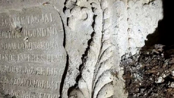 Capsula timpului descoperită în fundaţia Colegiului Reformat din Târgu Mureş Conţine un tub de metal de cupru cu ziare și planurile vechii şcoli jpeg