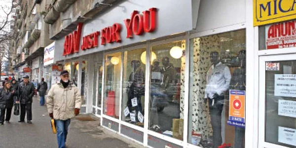 Şomerii ar putea ajunge vânzători la magazinele din Ploieşti-imagine arhivă