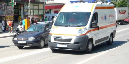 Ambulanțele din opt județe, la control