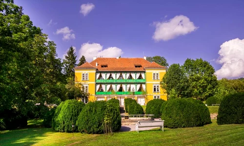 1 castel  hotel 1 jpeg