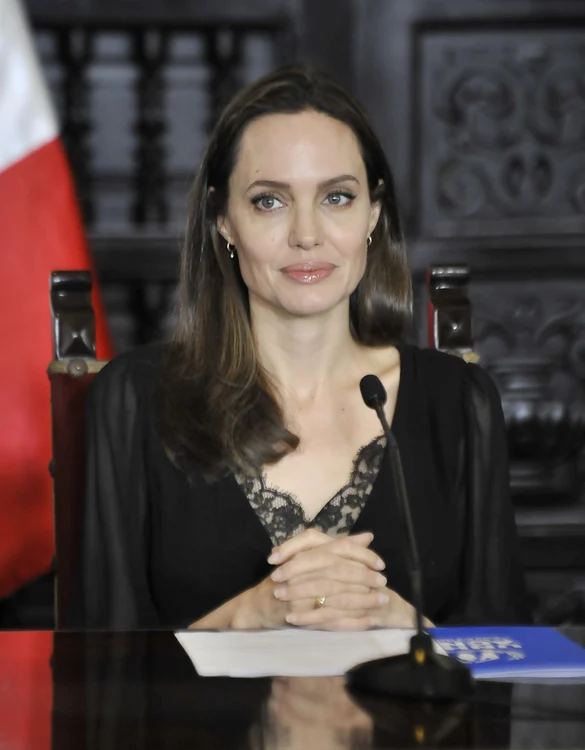 1 angelina jolie profimedia 0392355788 jpg jpeg
