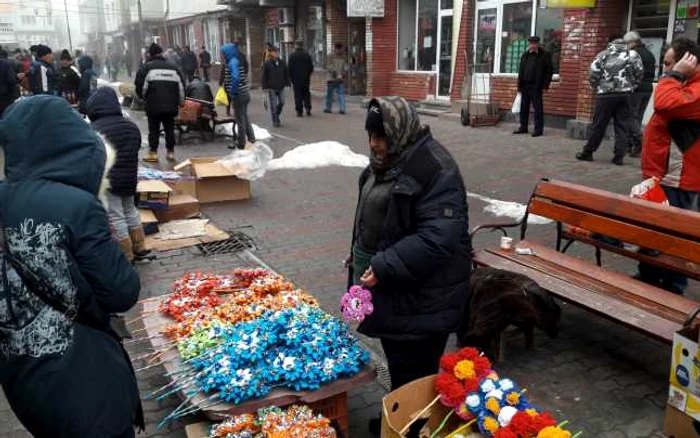 A fost forfotă mare şi în magazine, dar şi în pieţe, în ultima zi a anului FOTO: Alina Mitran