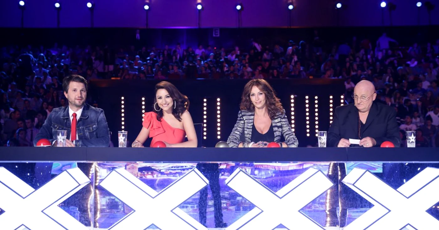 Juriul „Românii au talent“, în noua formulă: Andi Moisescu, Andra, Mihaela Rădulescu şi Bebe Cotimanis FOTO Pro TV