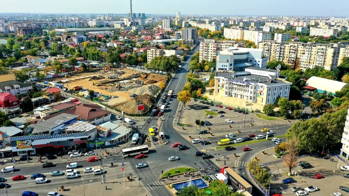 Patinoarul Berceni Arena la intersecția dintre Șoseaua Berceni cu strada Turnu Măgurele