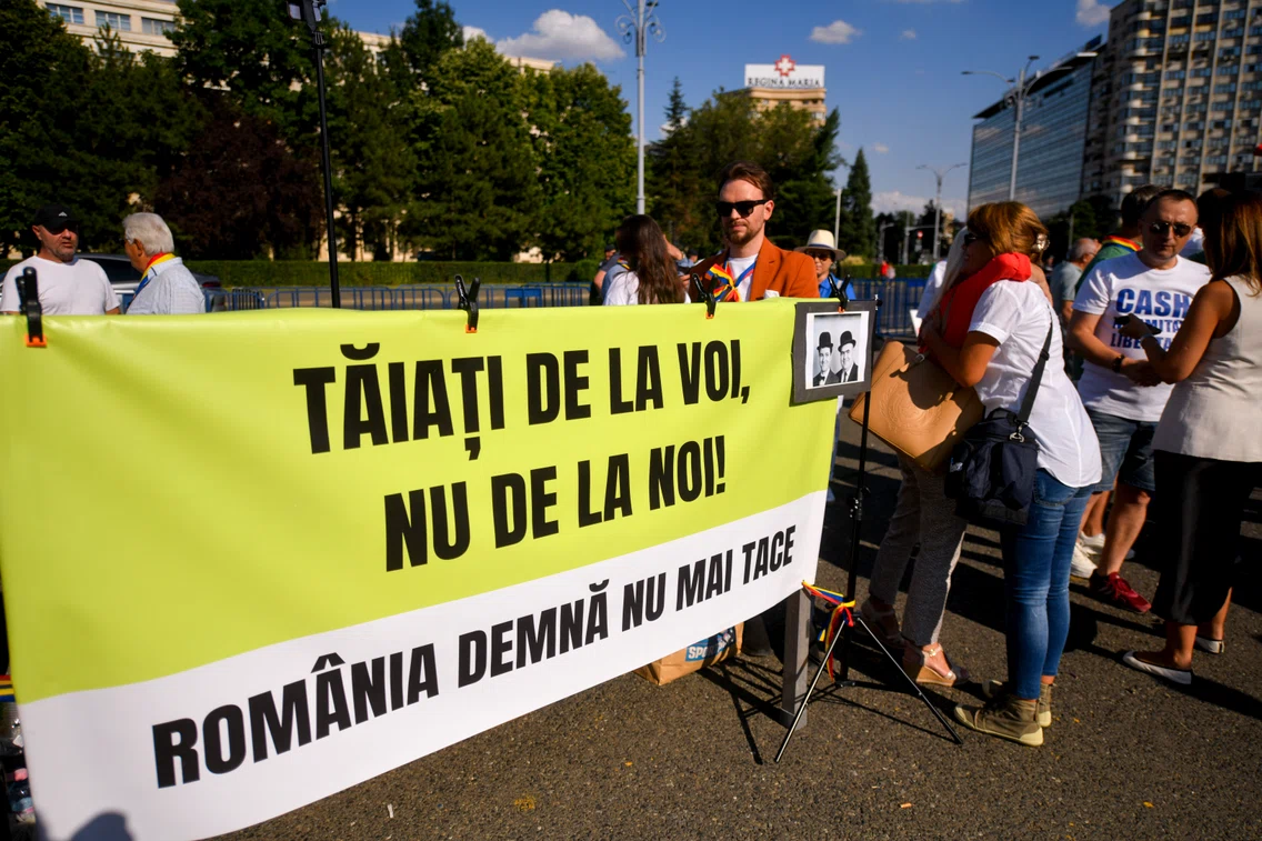 Protest în piața Victoriei față de măsurile de austeritate FOTO Mediafax 