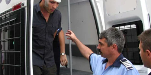 Bacău: Şi-a ucis fetiţa „ca să scape lumea de rău“