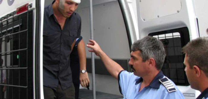 Bacău: Şi-a ucis fetiţa „ca să scape lumea de rău“