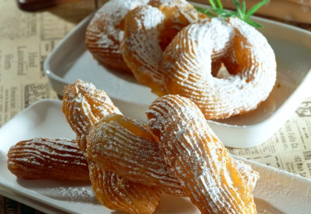 
    Pufoase si aromate, pudrate cu zahar, aceste gogosi sunt un deliciuclickpoftabuna.ro  