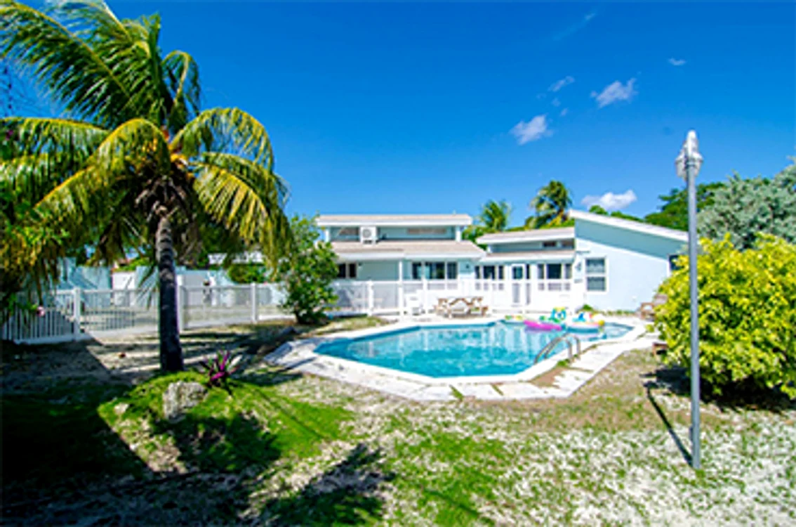 Bahamas. Această proprietate  frumoasă costă 723.000 €. Foto: Master Homes
