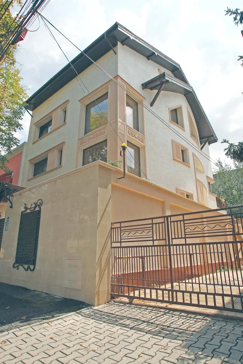 Vila fostului demnitar de 2 milioane de euro, pusă sub sechestru