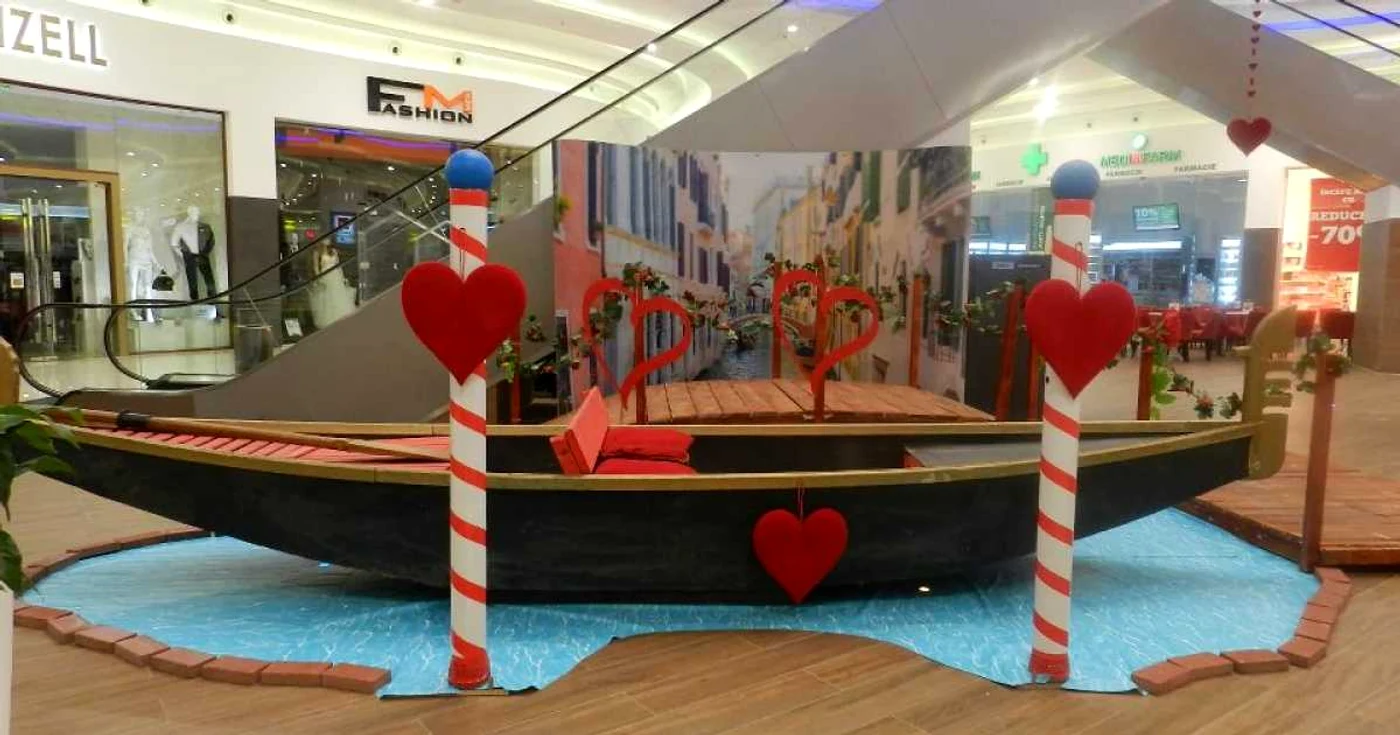 Gondola din Ploieşti Shopping City. FOTO Facebook