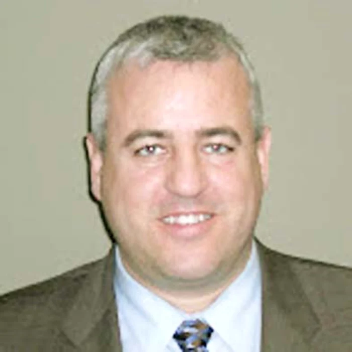 Arată ca o epavă, dar  interiorul de lux te  lasă mut de uimire (Fotografii: photoland/caters)