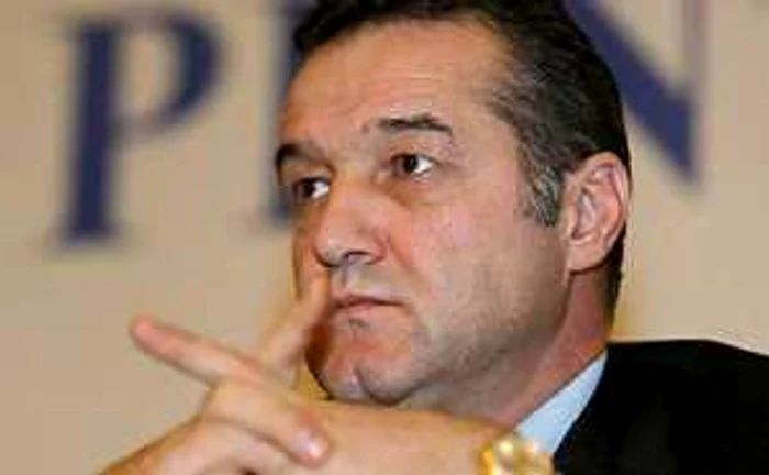 FOTBAL: Gigi Becali - "ANAF vrea să ne distrugă"