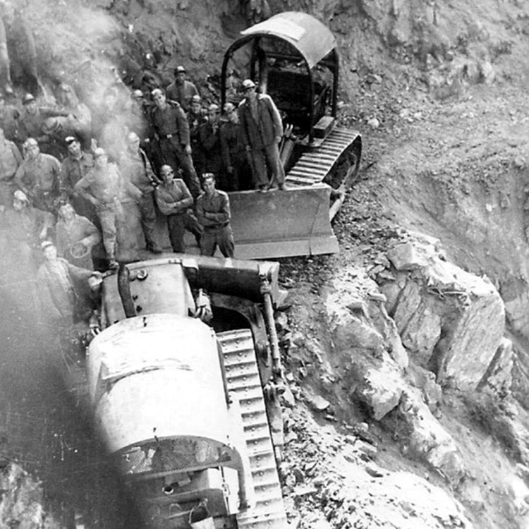 Imagine de pe șantierul Transfăgărășan din 1970. Sursă foto: Facebook