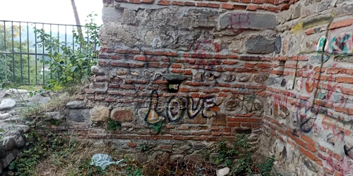 ruine san nicoara curtea de arges 01 foto denis grigorescu jpeg