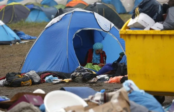 O imigrantă în tabăra Roszke FOTO AP/SIPA