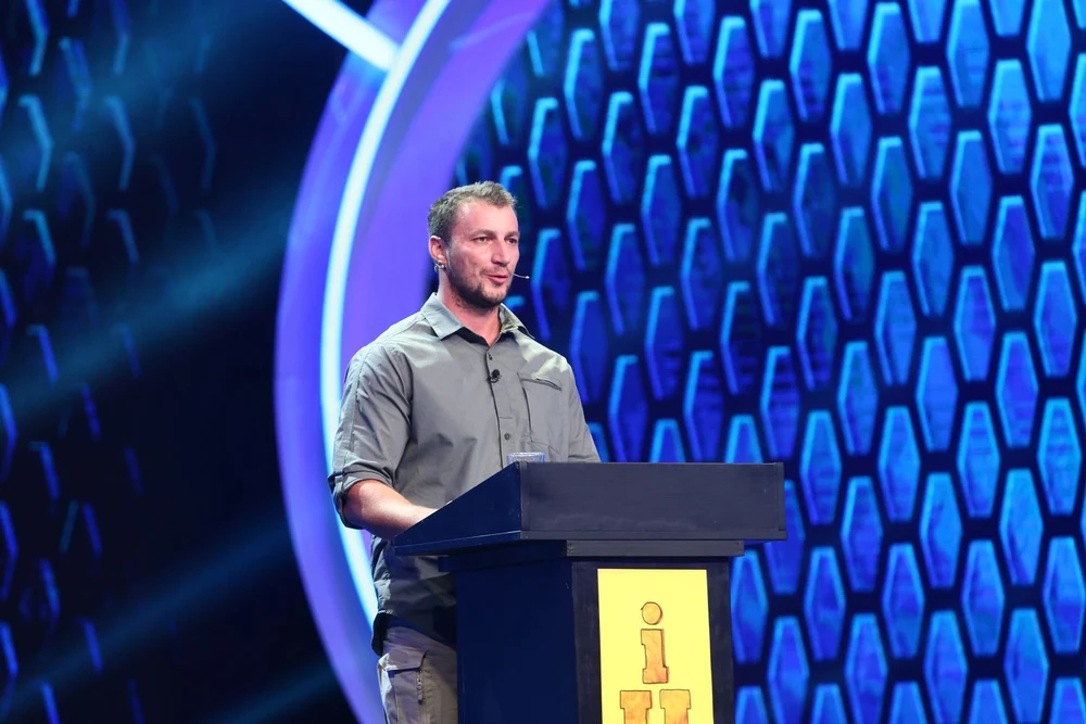 Marian Godină, revoltat după ce i s-a spus că nu poate veni cu soția la recepția de 1 Decembrie de la Cotroceni: „Niște papagali penibili”