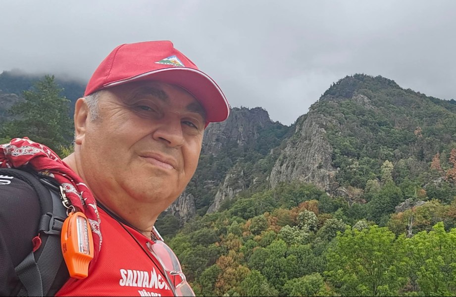 Tragedie în Masivul Cozia: salvamontist din Vâlcea găsit mort lângă mașină