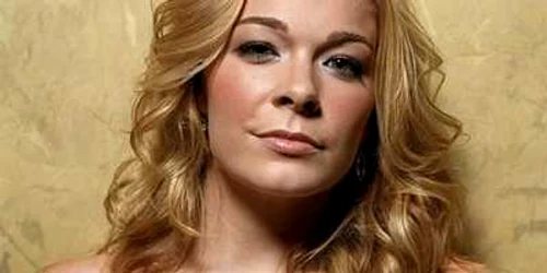 LeAnn Rimes se teme permanent că soțul ei, Eddie Cibrian, o va înșela