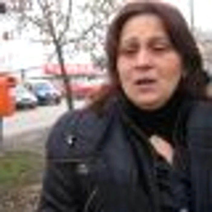 Mama Ameliei vrea să ştie dacă fiica sa a murit de porcină sau din vina medicilor