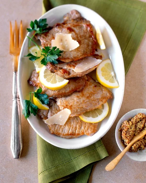 cotlete de porc cu lamaie si parmezan jpeg