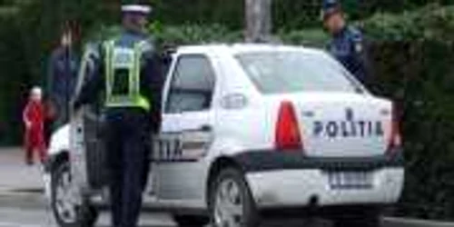 Poliţiştii caută făptaşii. Foto arhivă