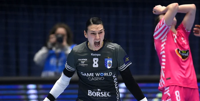 Cristina Neagu va juca la CSM până în 2025. Foto Mediafax 