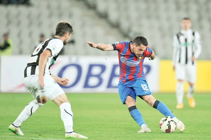 
    Nicuşor Stanciu a calificat Steaua în semifinalele CupeiFoto Click!  