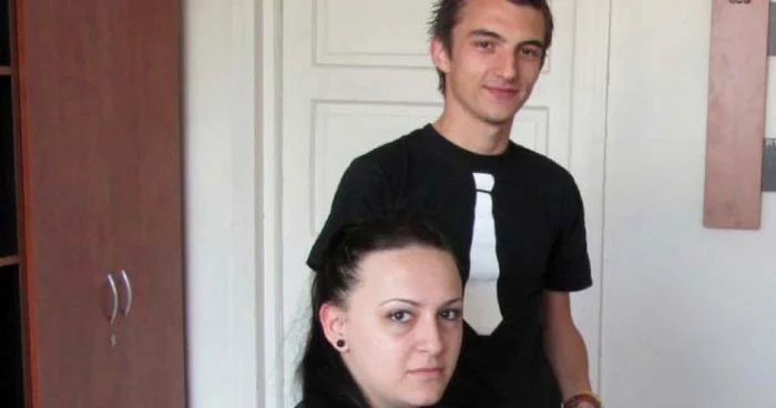 Alexandra Badea şi Alexandru Drăgoi, elevii care vor pleca în Turkmenistan
