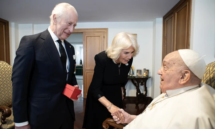 Regele Charles si Regina Camilla s au intalnit cu Papa la Vatican, Profimedia jpg