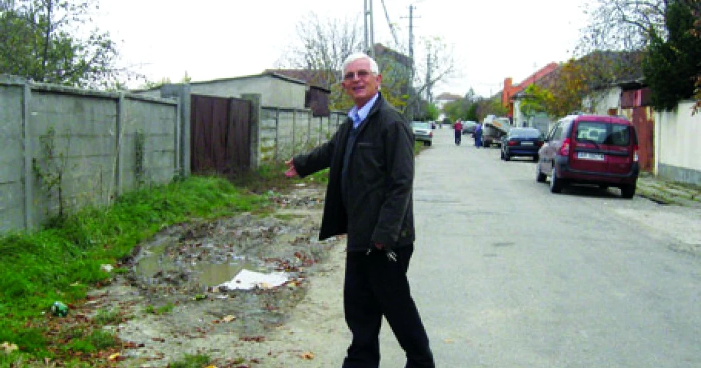 Teodor Bejan este nemulţumit de starea drumului