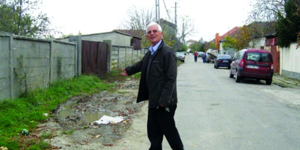 Teodor Bejan este nemulţumit de starea drumului