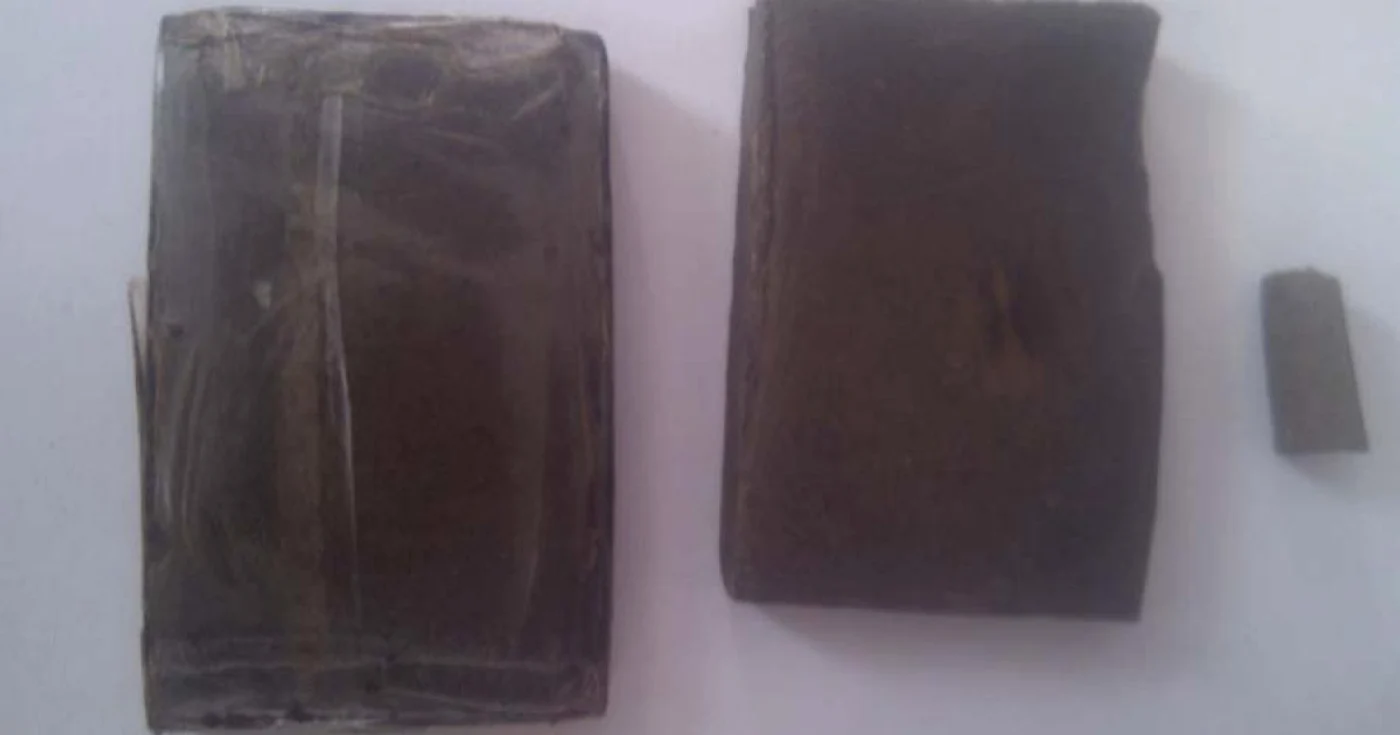 Poliţiştii au găsit la suspecţi 1,2 kilograme de haşiş FOTO Arhivă IGPR