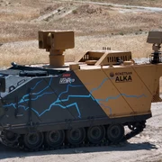tanc laser ALKA KAPLAN /FOTO:X